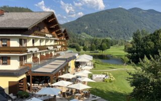 Ausfahrt vom GUt Weissenhof und Fotos Hotel (2)